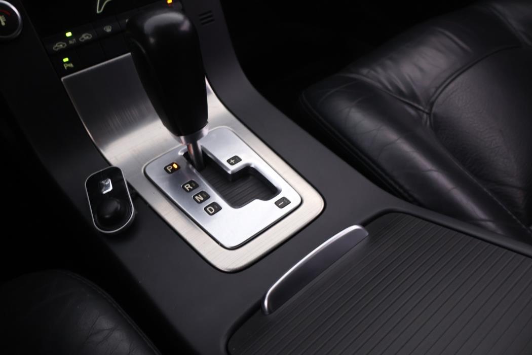 VOLVO V70 2010
