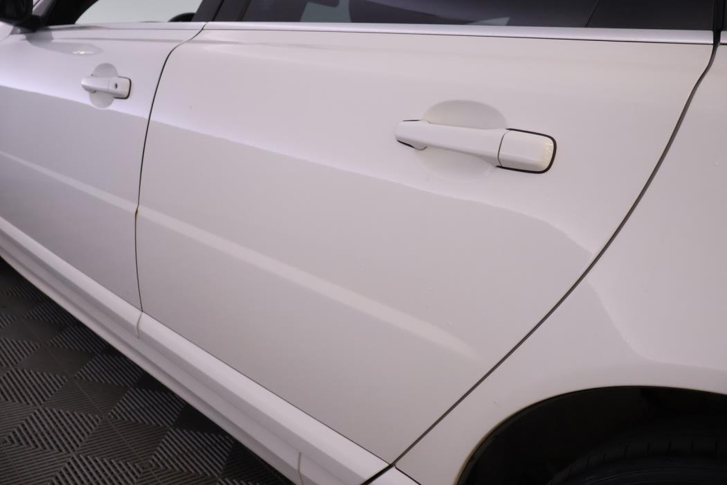VOLVO V70 2010