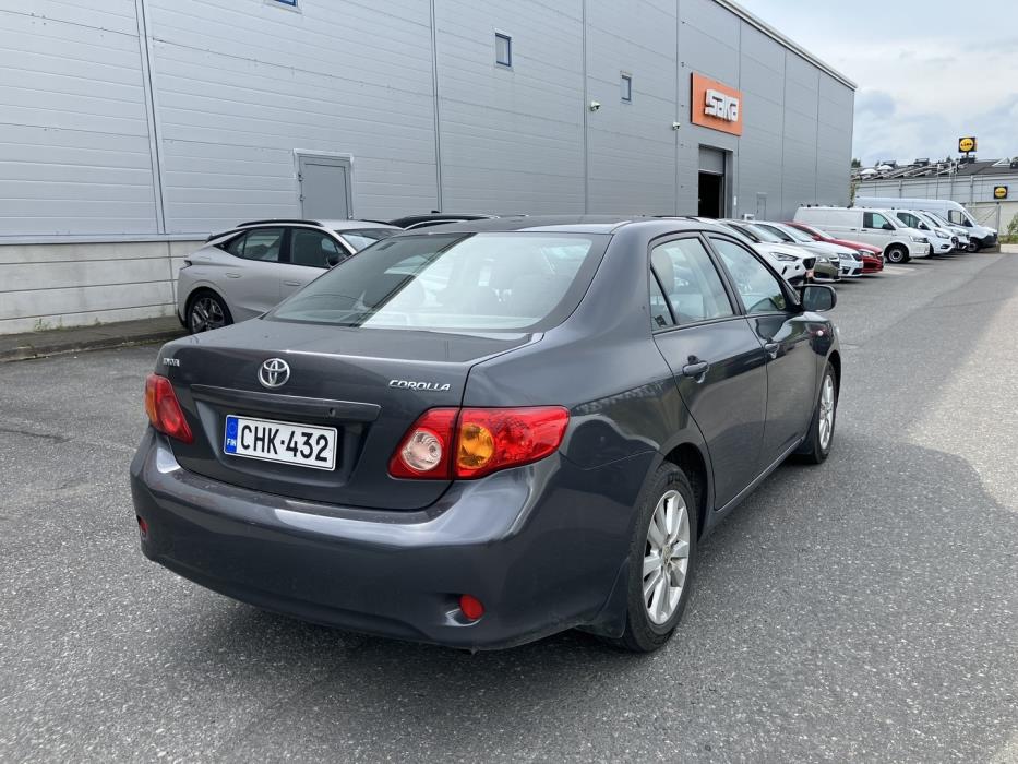 TOYOTA Corolla 2010