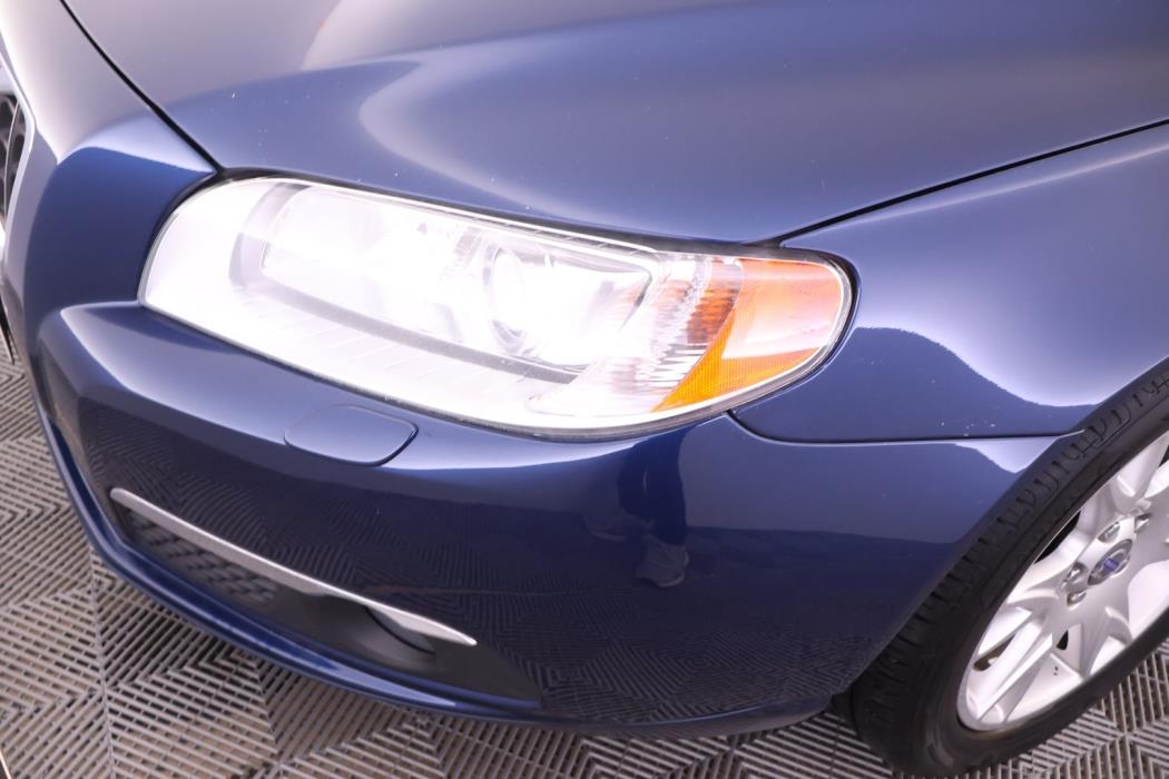 VOLVO V70 2012