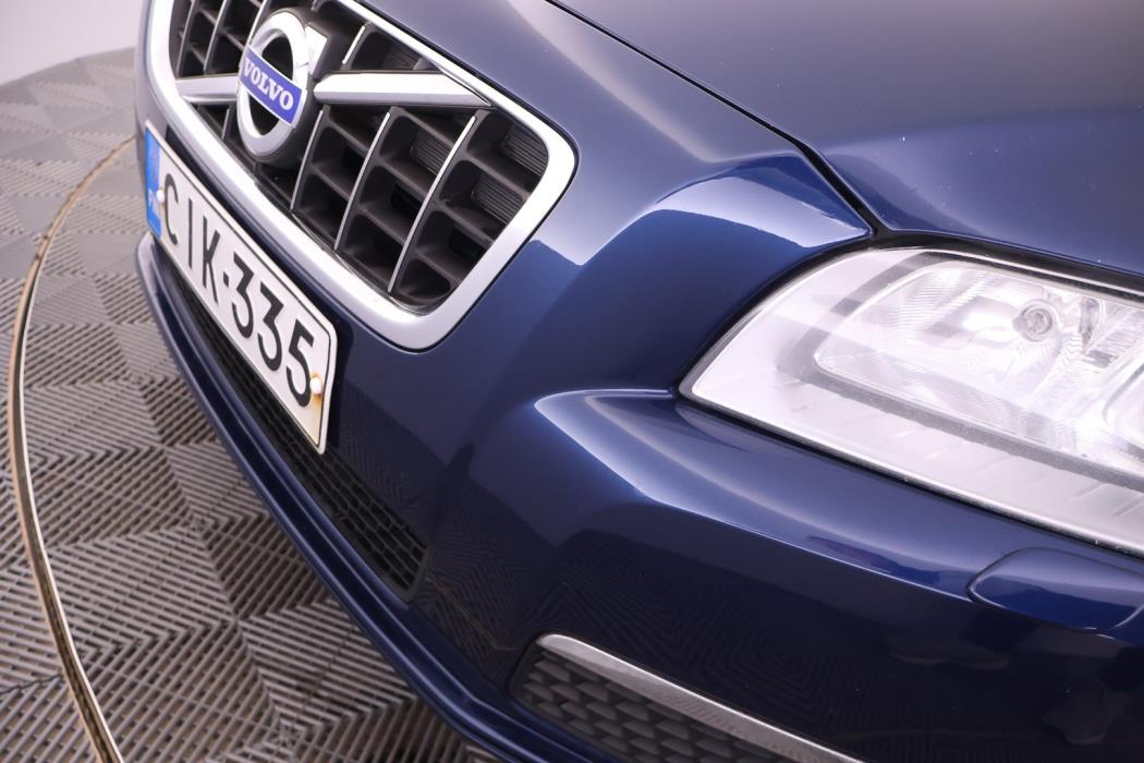 VOLVO V70 2012