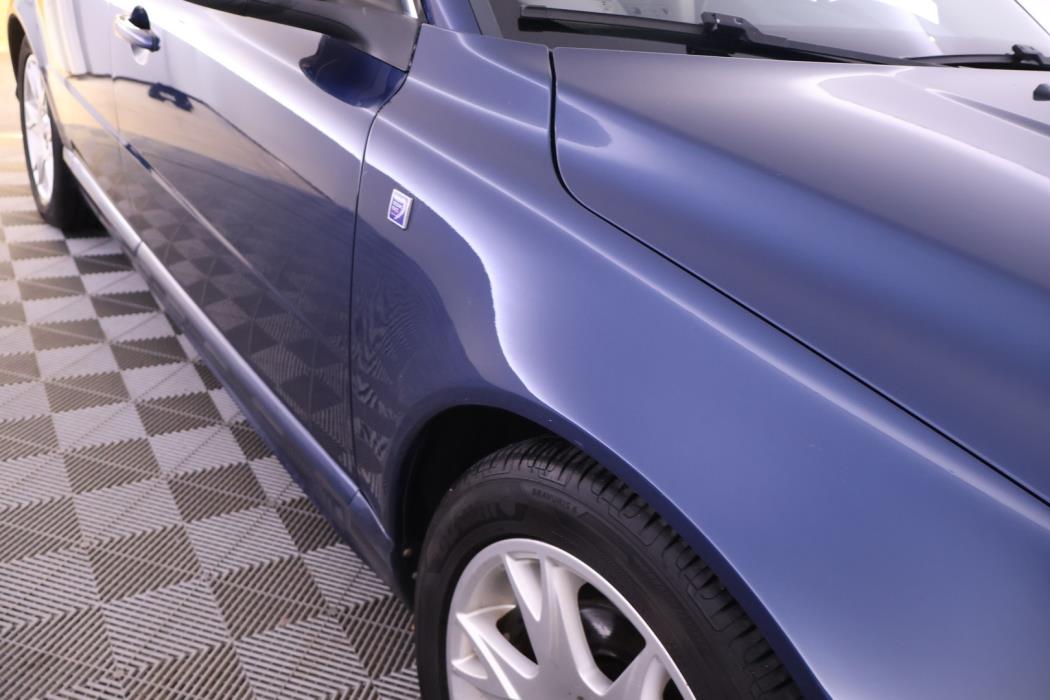 VOLVO V70 2012
