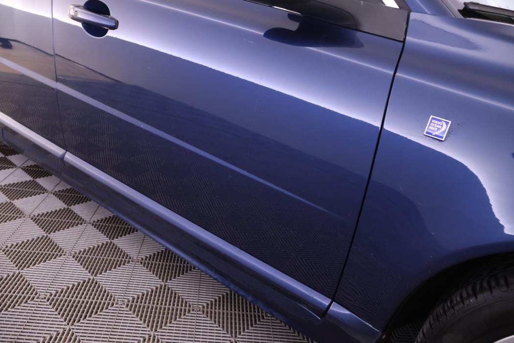 VOLVO V70 2012