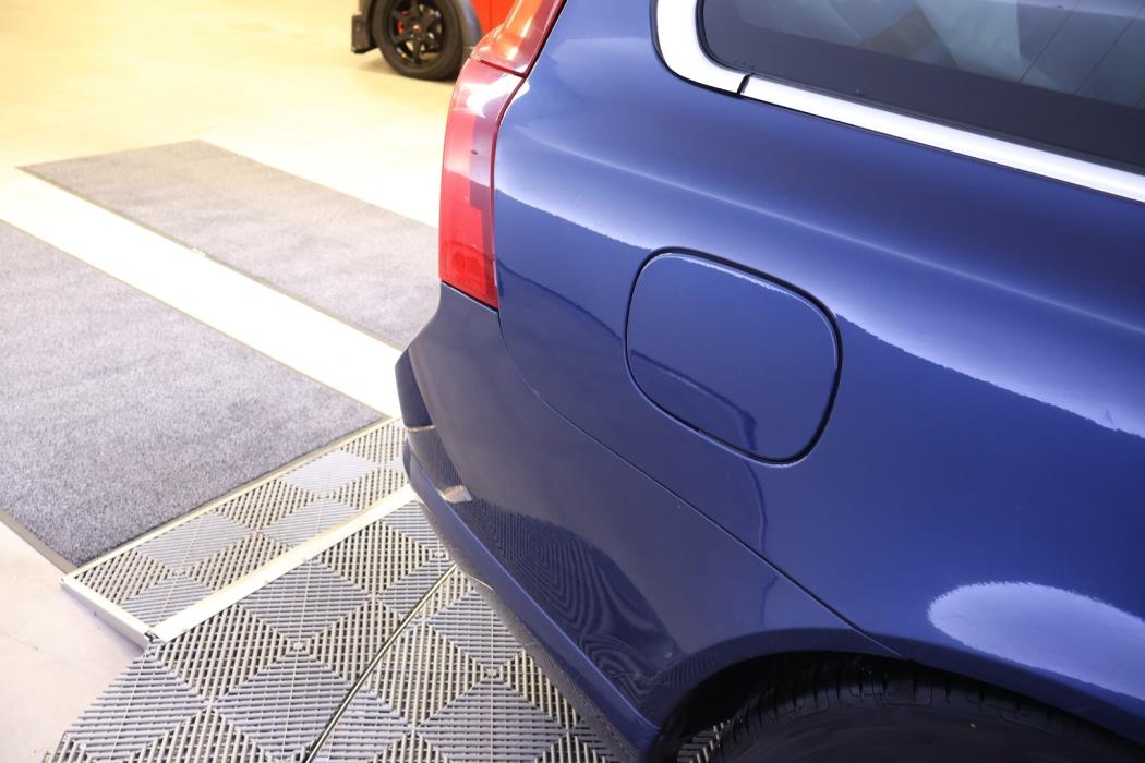VOLVO V70 2012