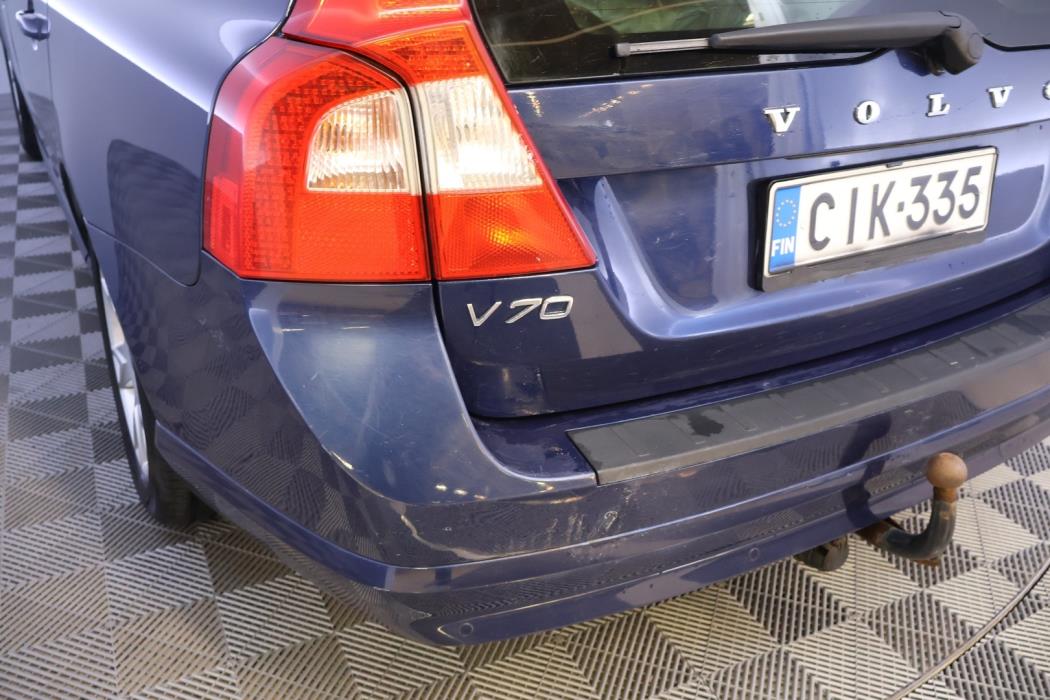 VOLVO V70 2012