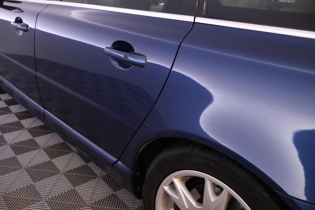 VOLVO V70 2012