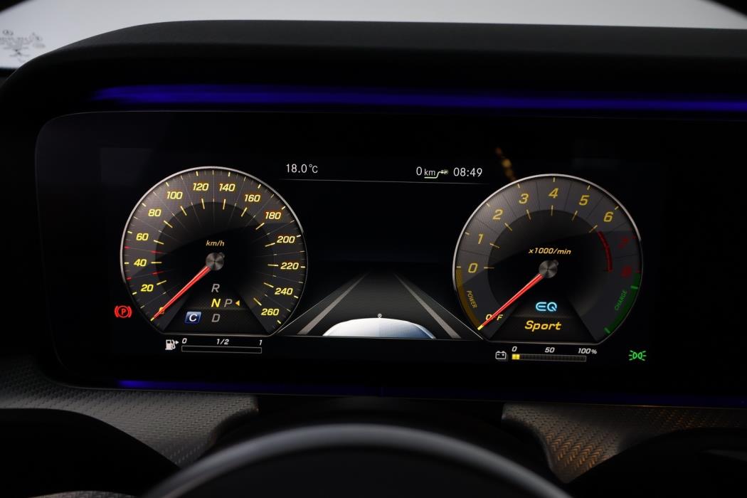 MERCEDES-BENZ E 2019