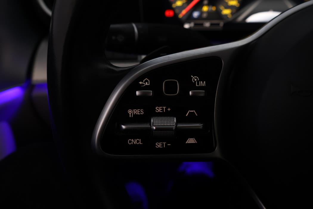 MERCEDES-BENZ E 2019