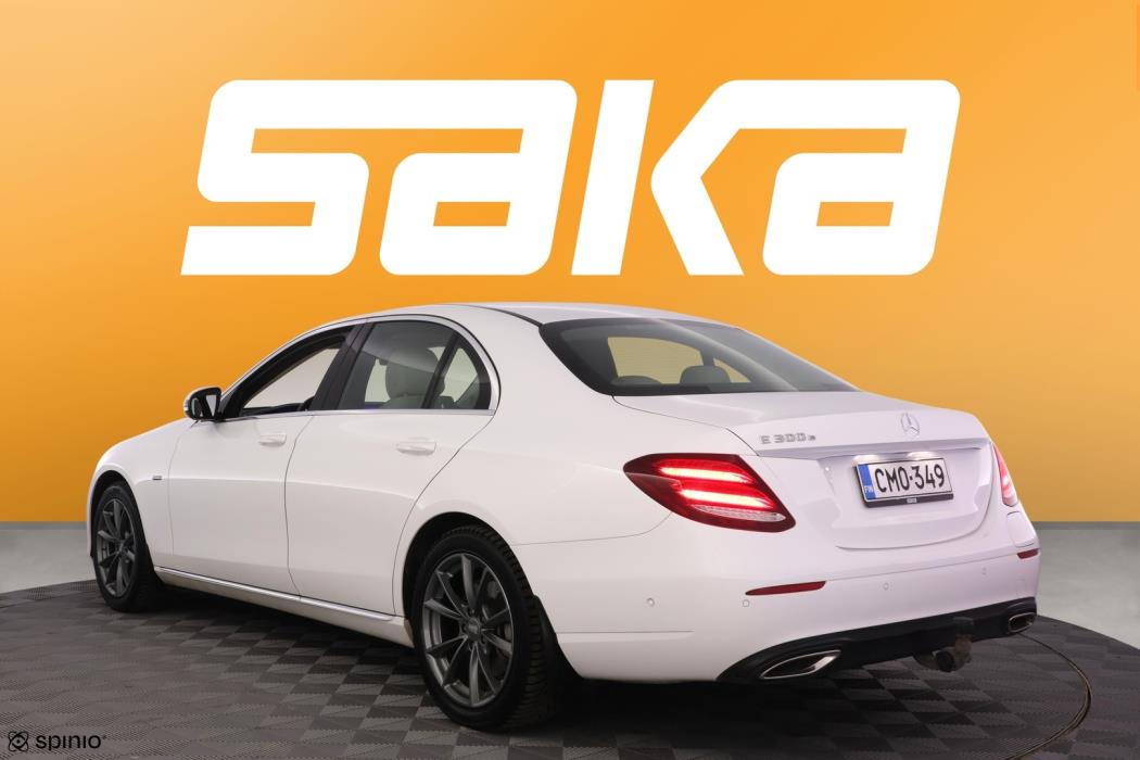 MERCEDES-BENZ E 2019