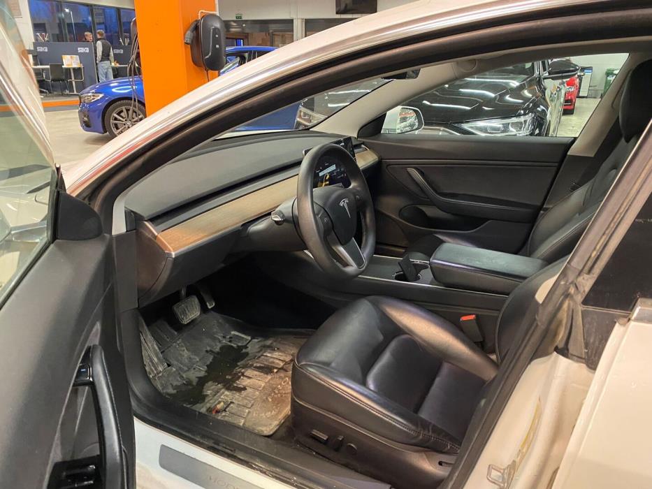 TESLA Model 3 2019