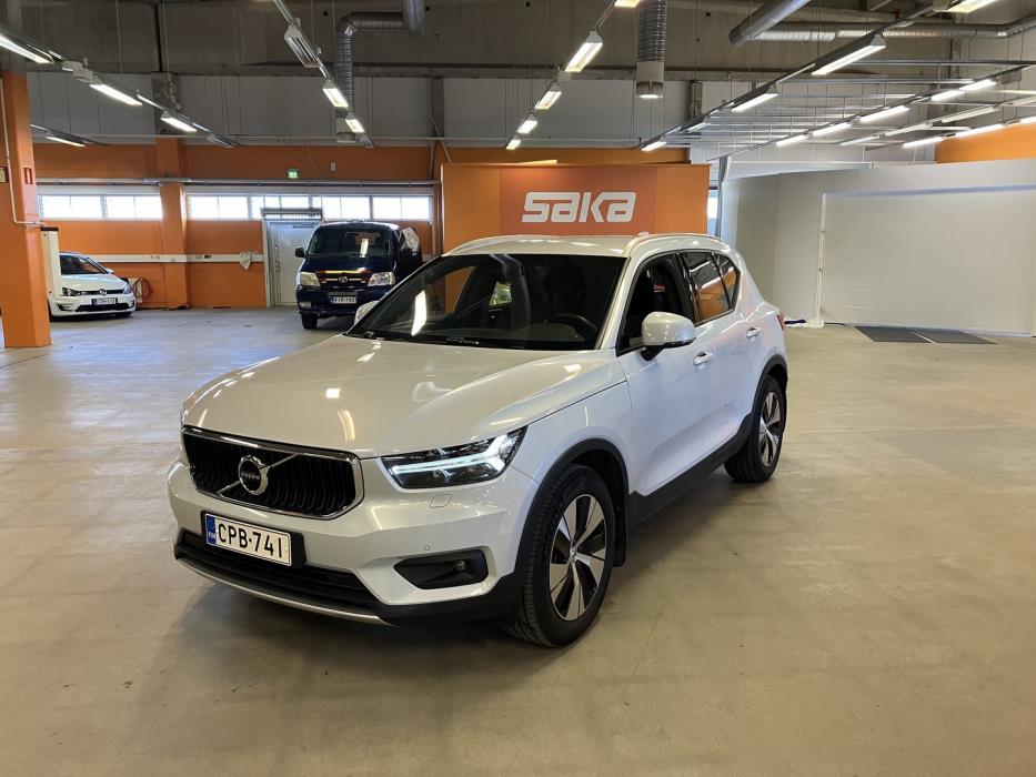 VOLVO XC40 2021
