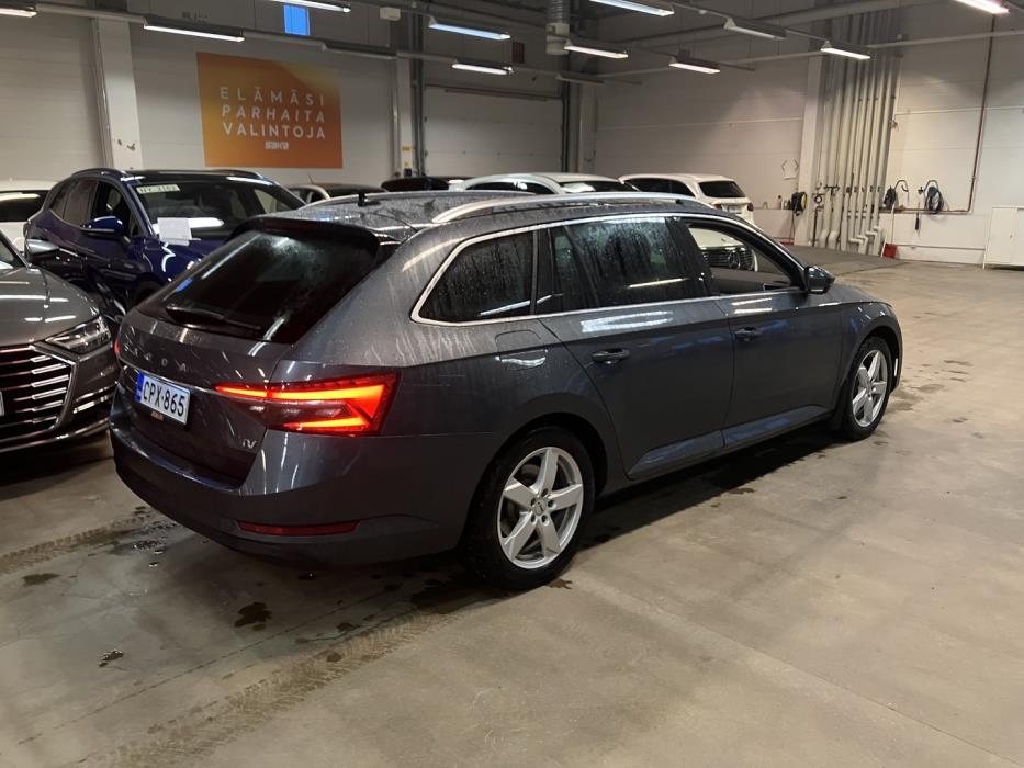 SKODA Superb 2021