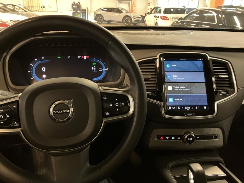 VOLVO XC90 2023