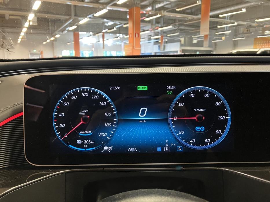 MERCEDES-BENZ EQC 2020