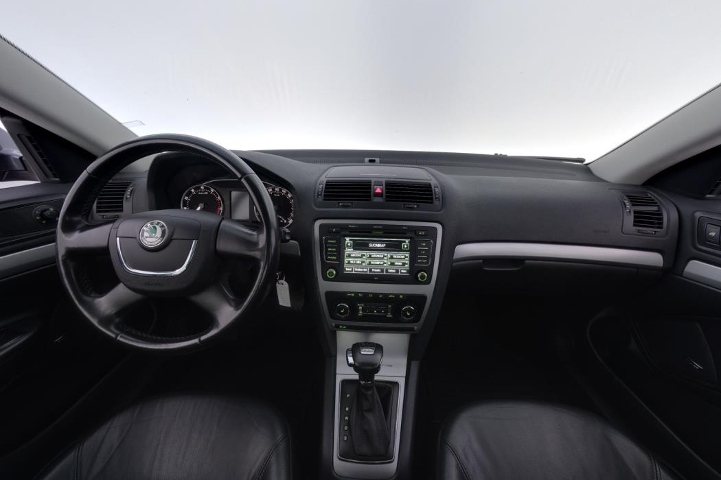 SKODA Octavia 2011