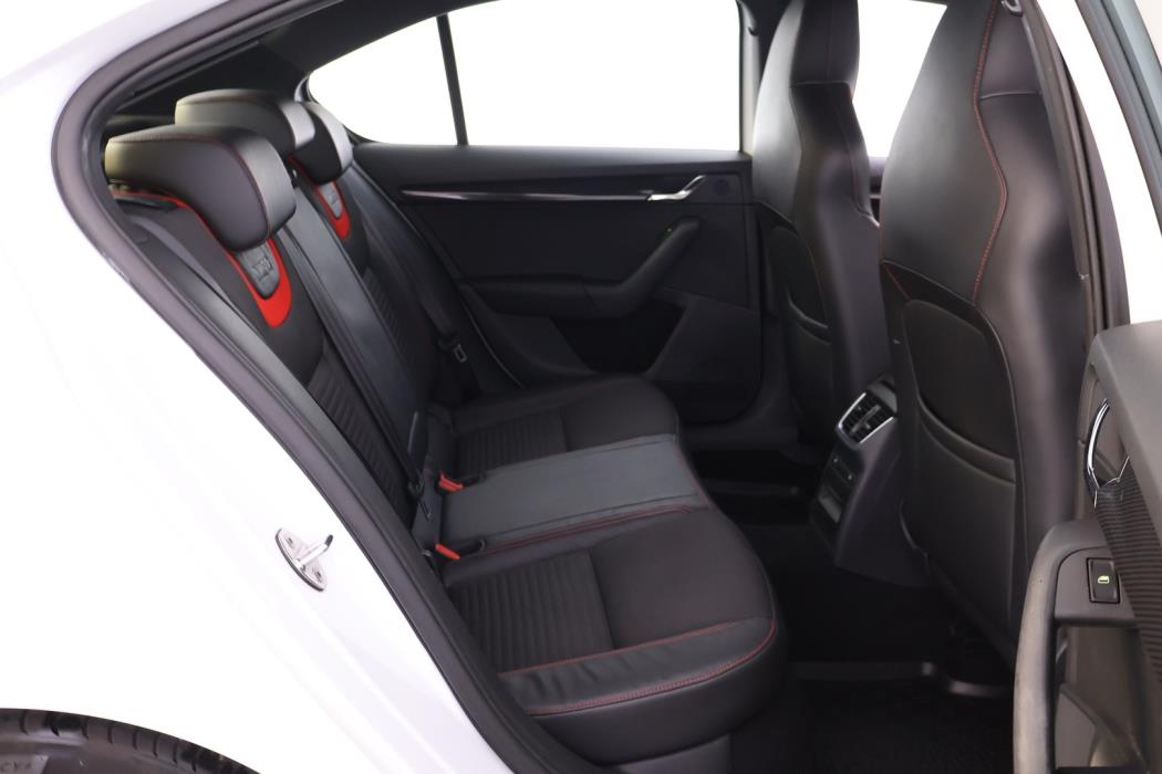SKODA Octavia 2015