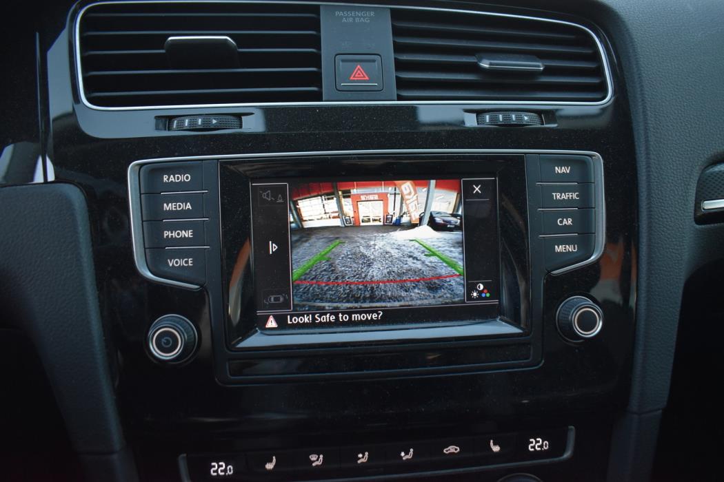 VOLKSWAGEN Golf 2015