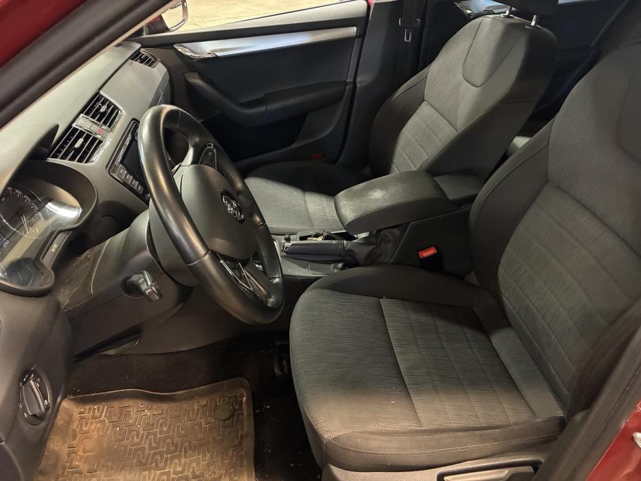 SKODA Octavia 2015