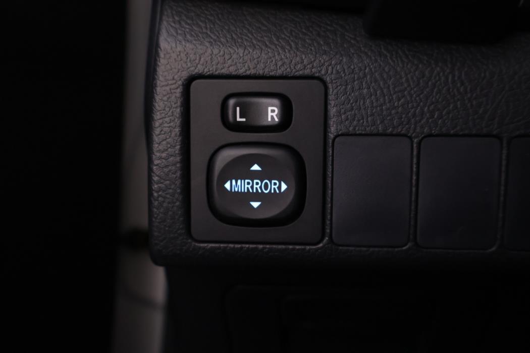 TOYOTA Auris 2017