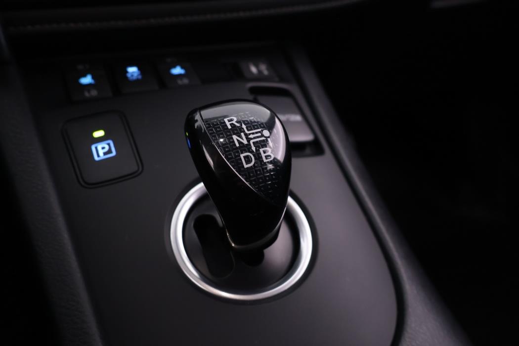 TOYOTA Auris 2017
