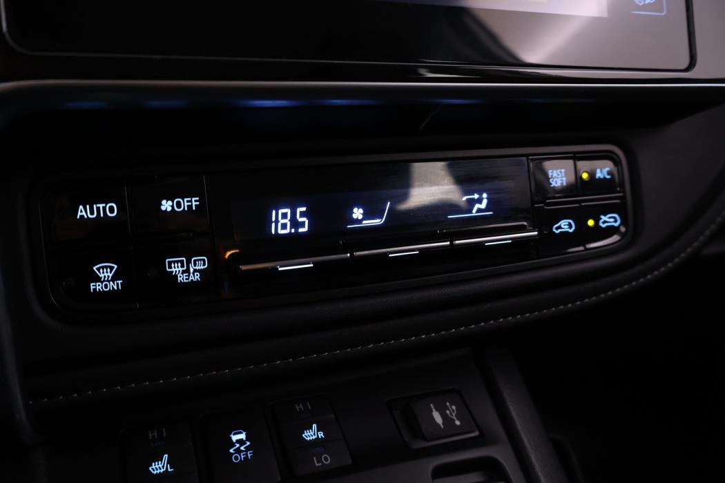 TOYOTA Auris 2017