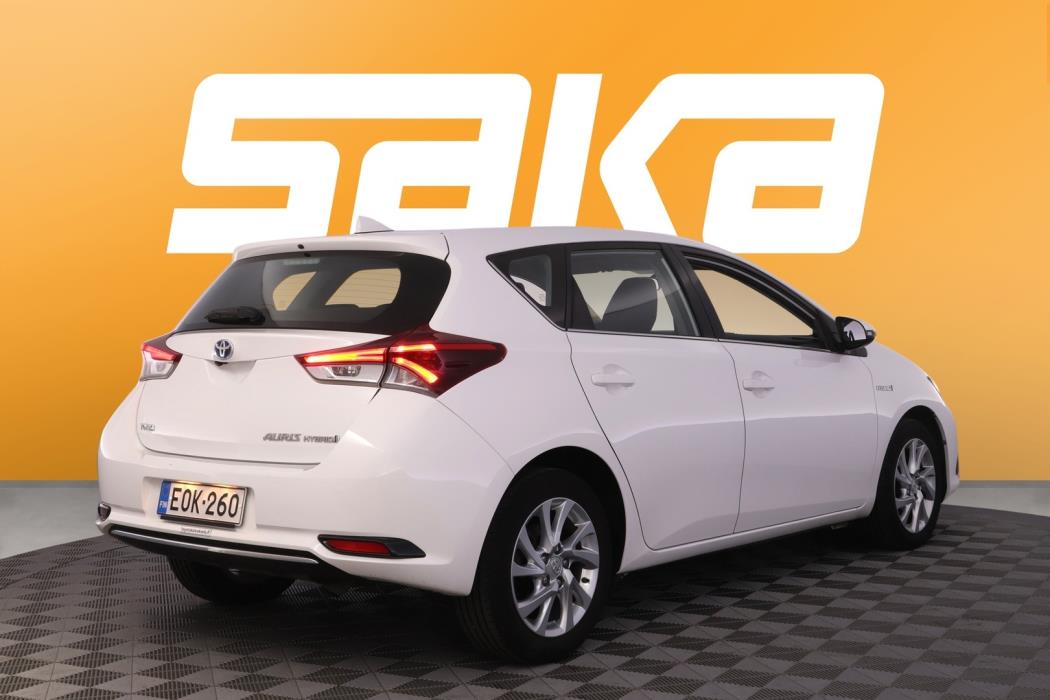 TOYOTA Auris 2017