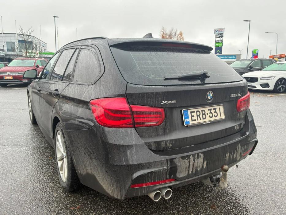 BMW 320 2019