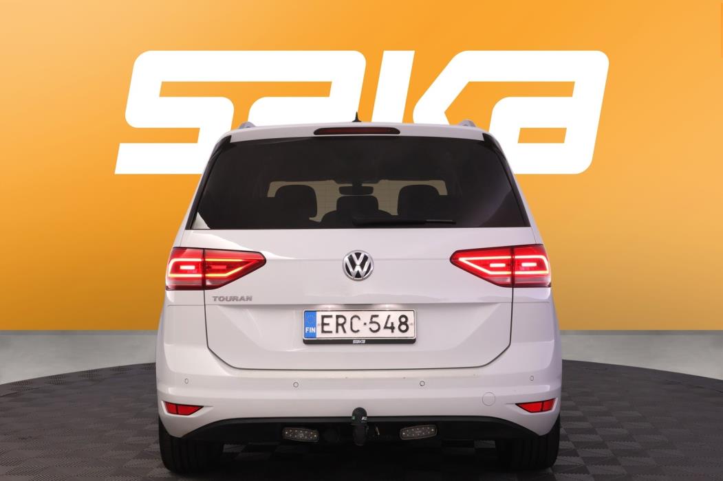 VOLKSWAGEN Touran 2019