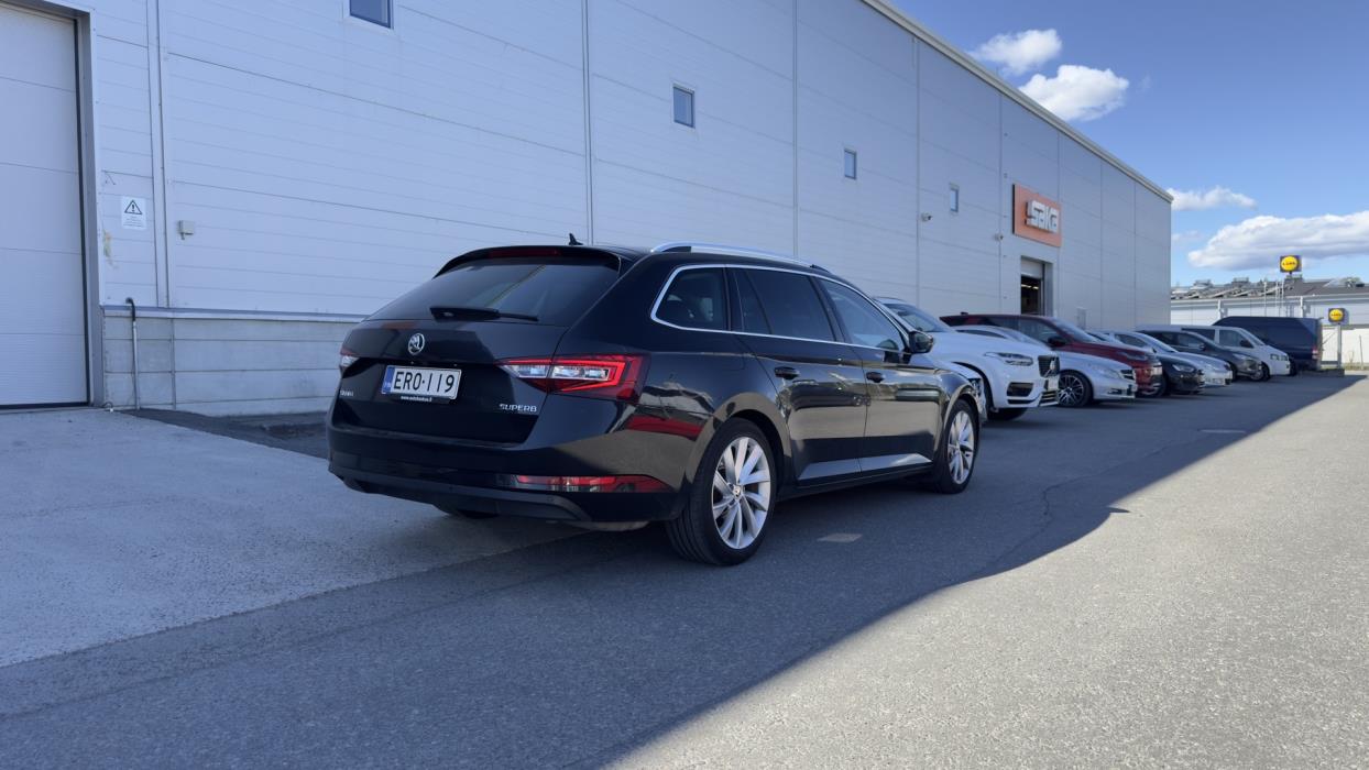 SKODA Superb 2019