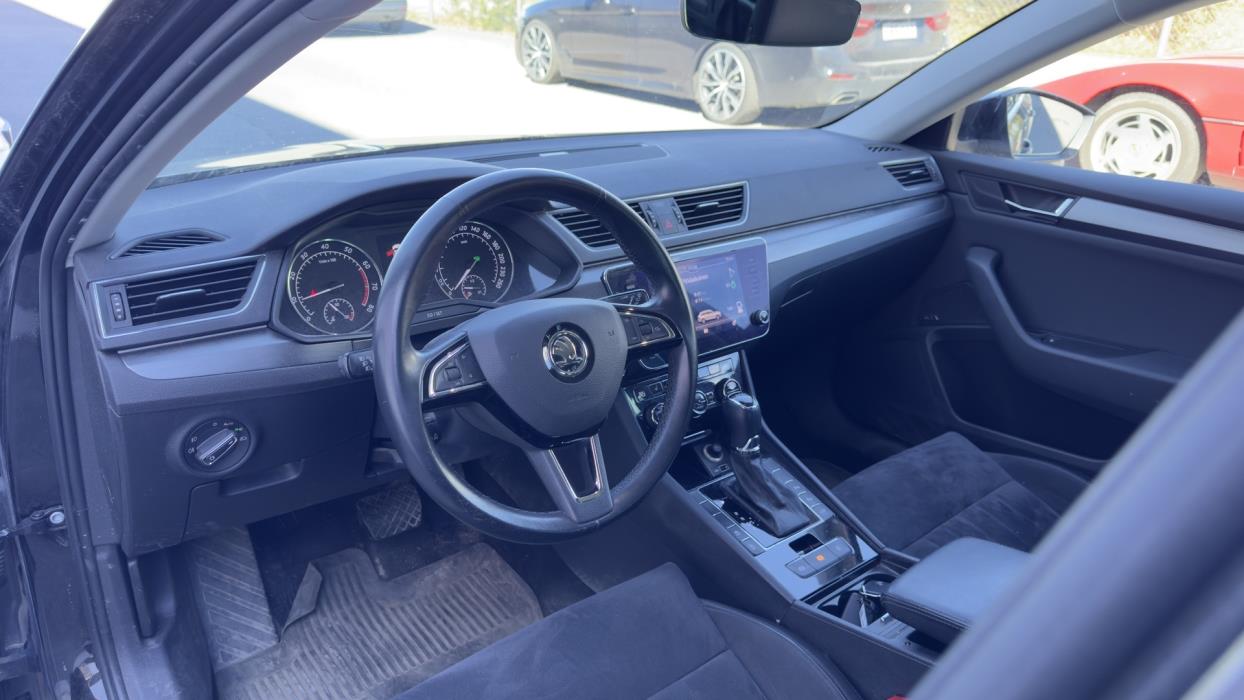 SKODA Superb 2019