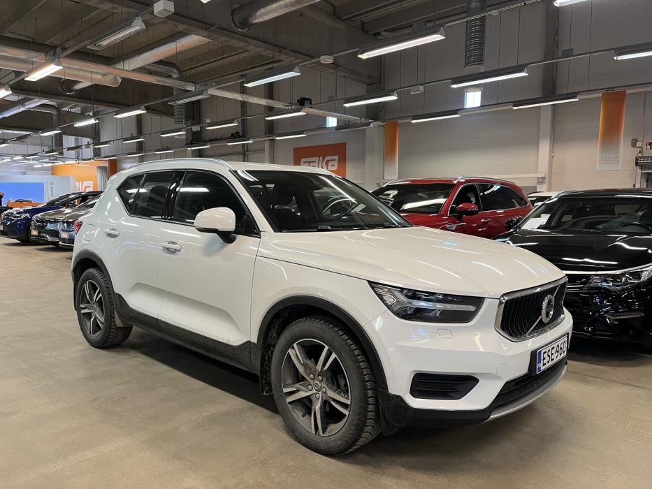 VOLVO XC40 2020