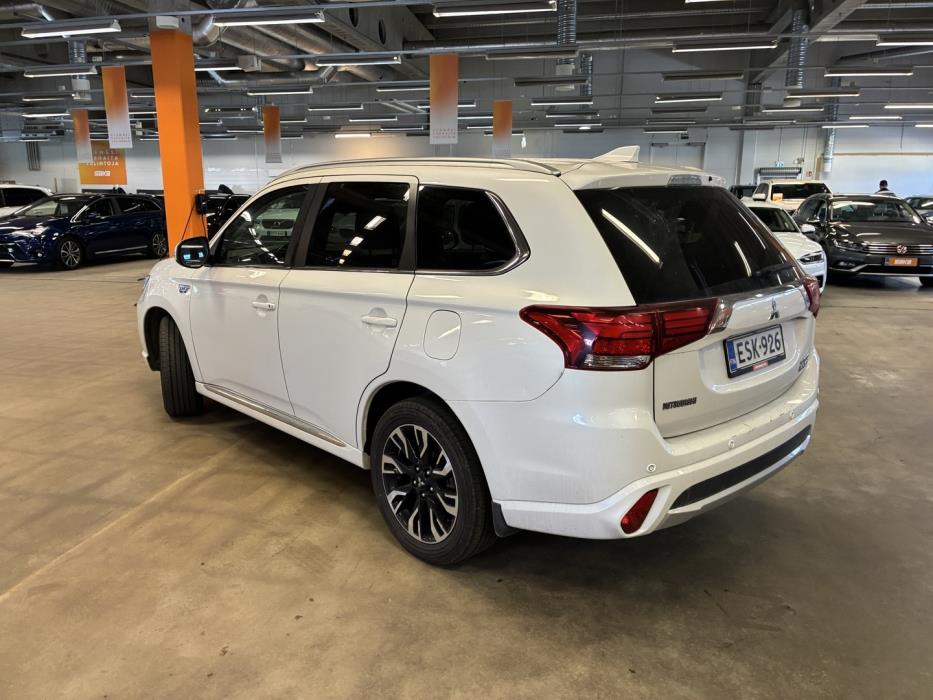 MITSUBISHI Outlander 2018