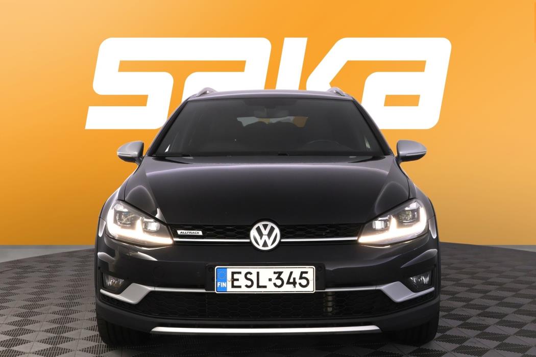 VOLKSWAGEN Golf 2020