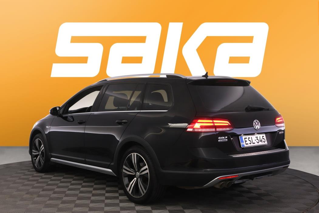 VOLKSWAGEN Golf 2020