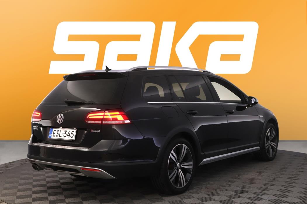 VOLKSWAGEN Golf 2020