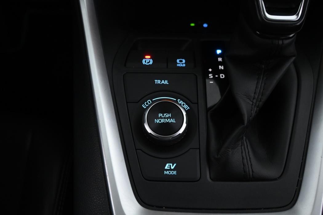 TOYOTA RAV4 2020