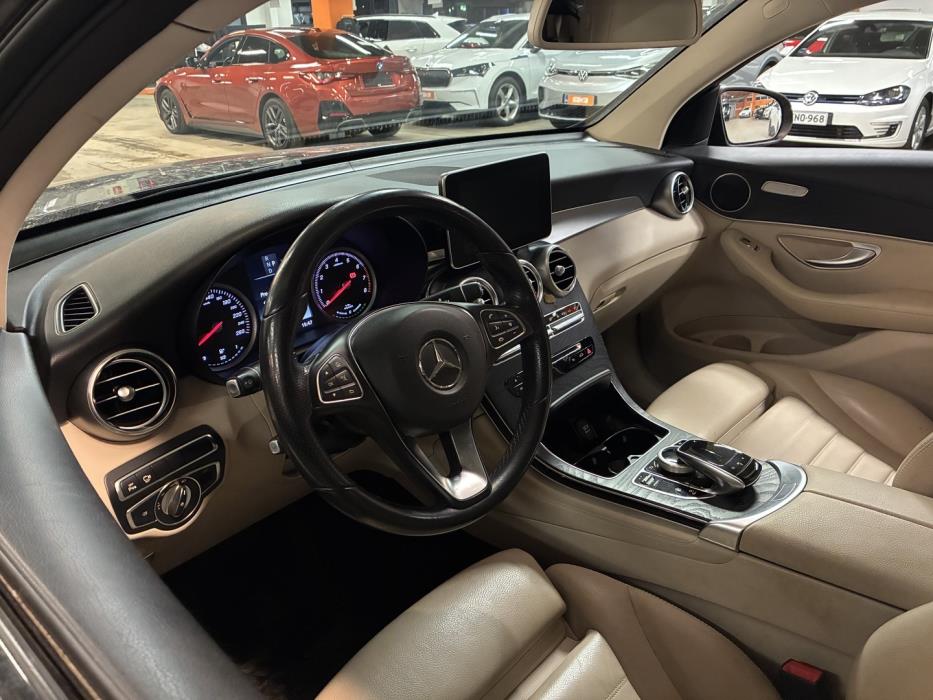 MERCEDES-BENZ GLC 2018