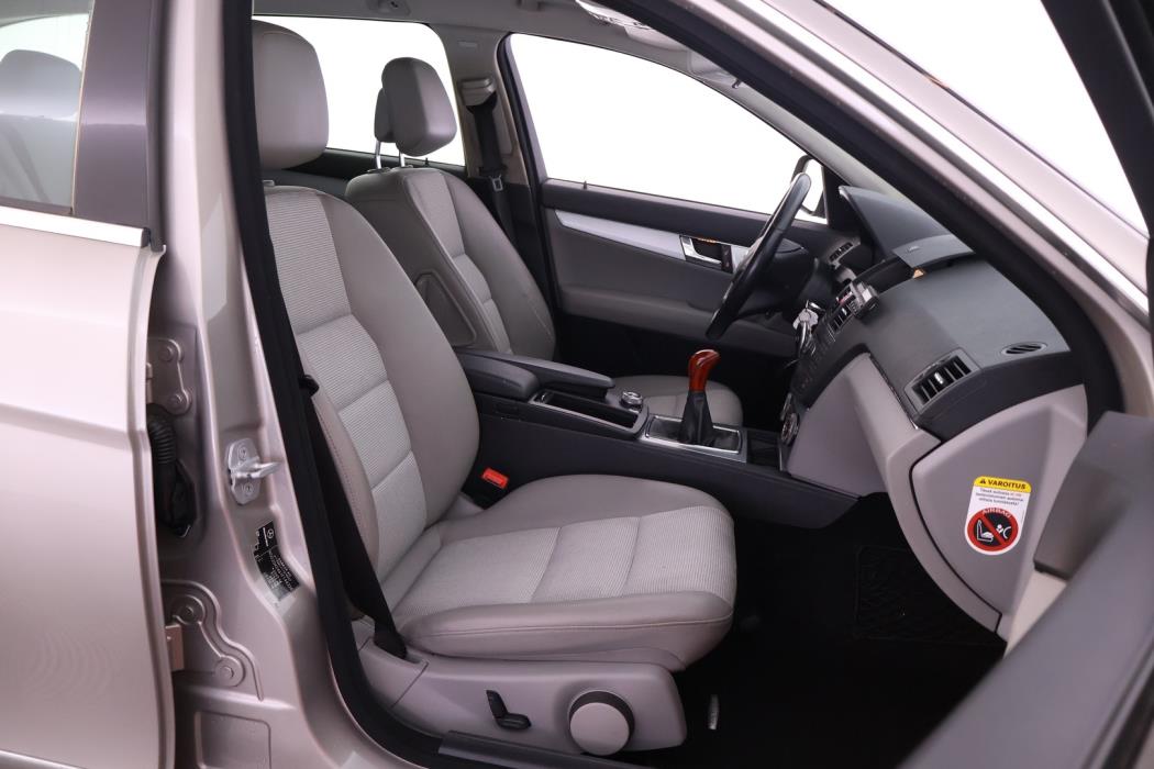 MERCEDES-BENZ C 2008