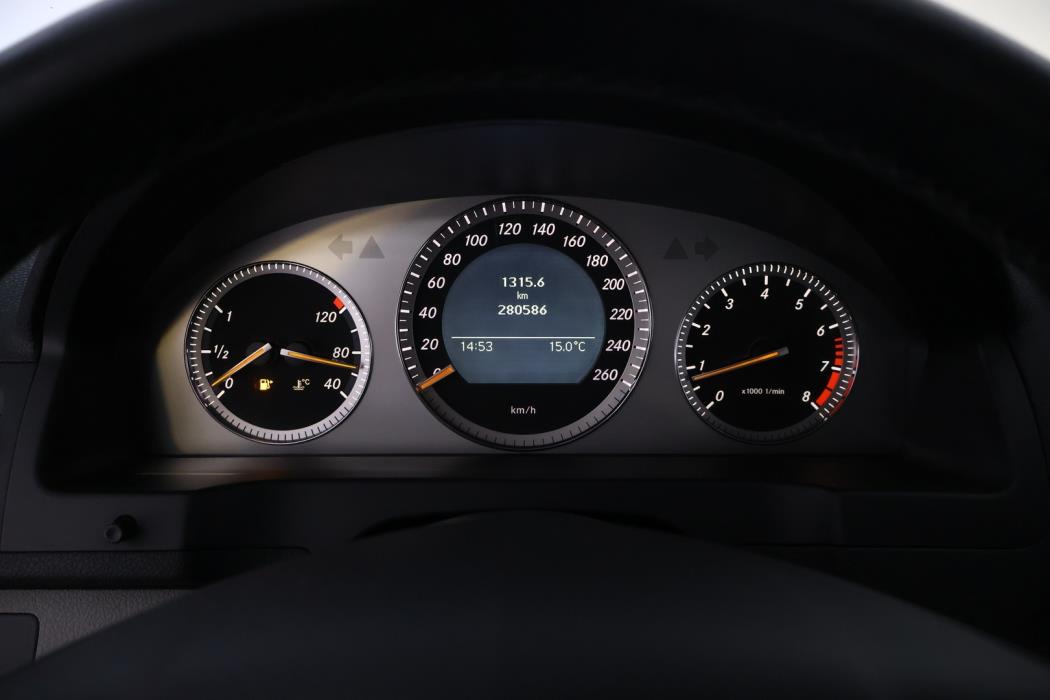 MERCEDES-BENZ C 2008