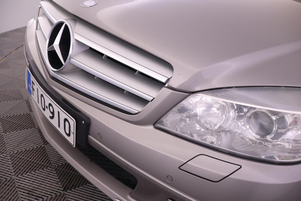 MERCEDES-BENZ C 2008