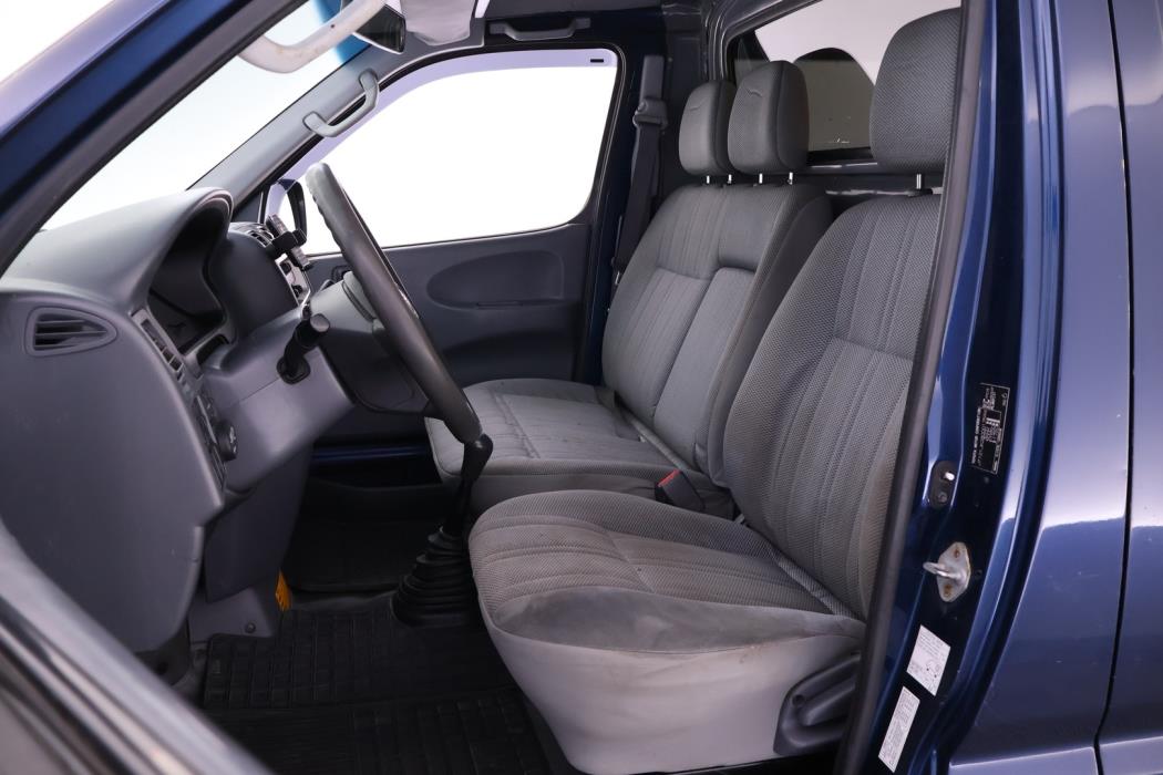 TOYOTA Hiace 2007