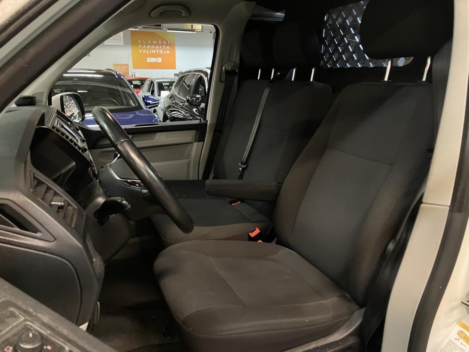 VOLKSWAGEN Transporter 2018