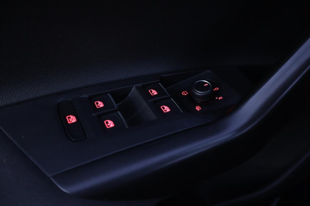 VOLKSWAGEN Polo 2019