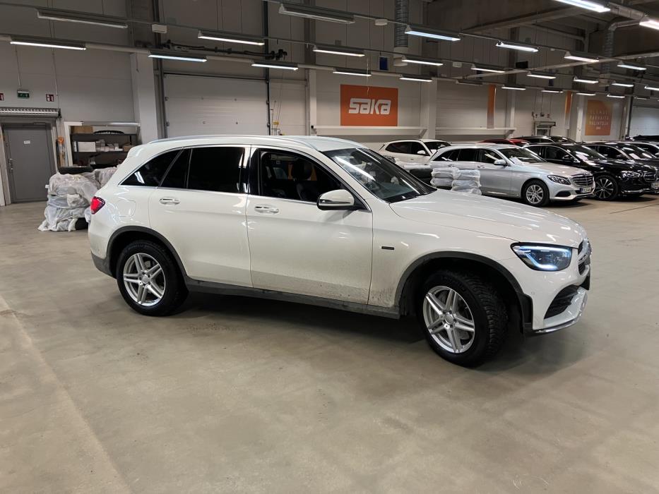 MERCEDES-BENZ GLC 2021