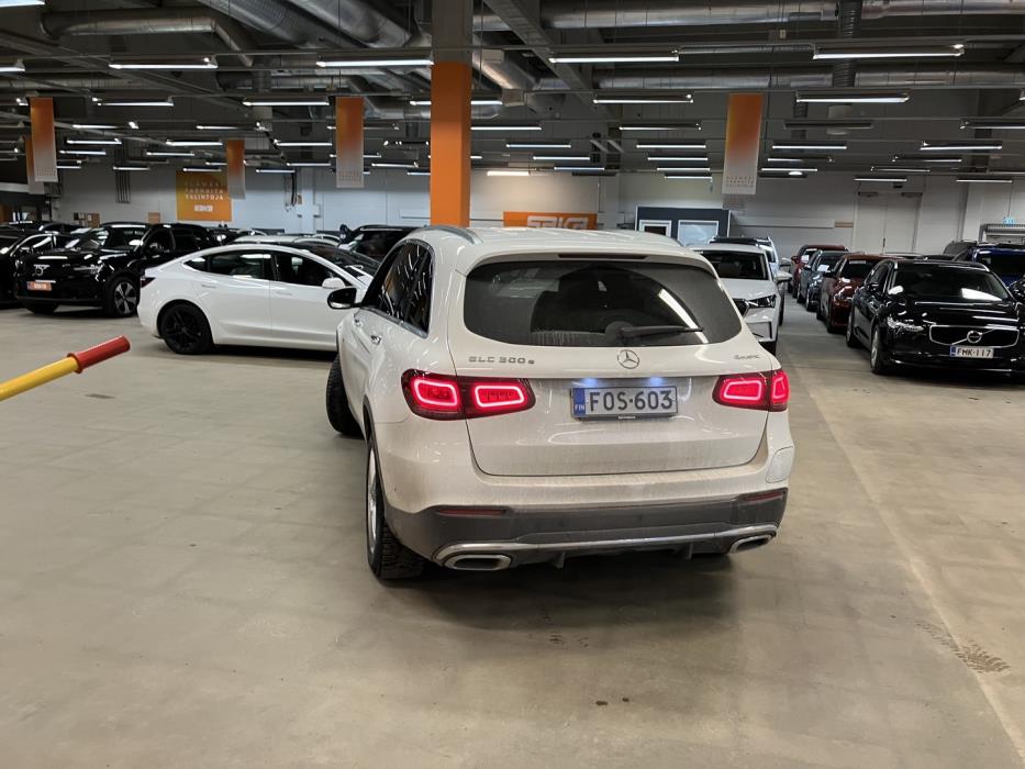 MERCEDES-BENZ GLC 2021