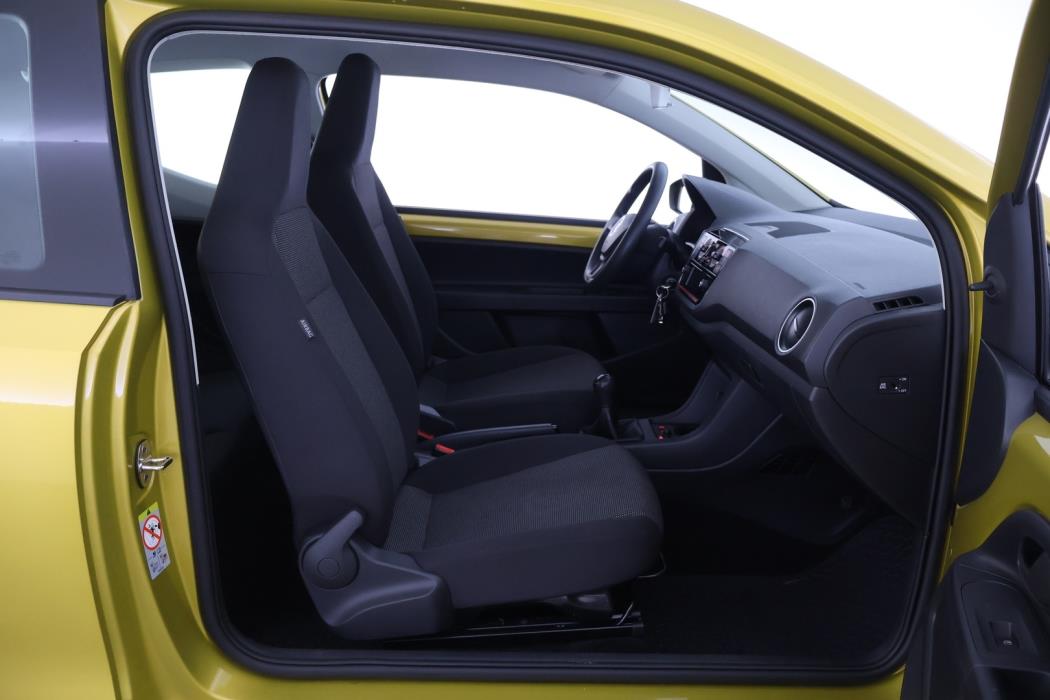 VOLKSWAGEN up! 2018