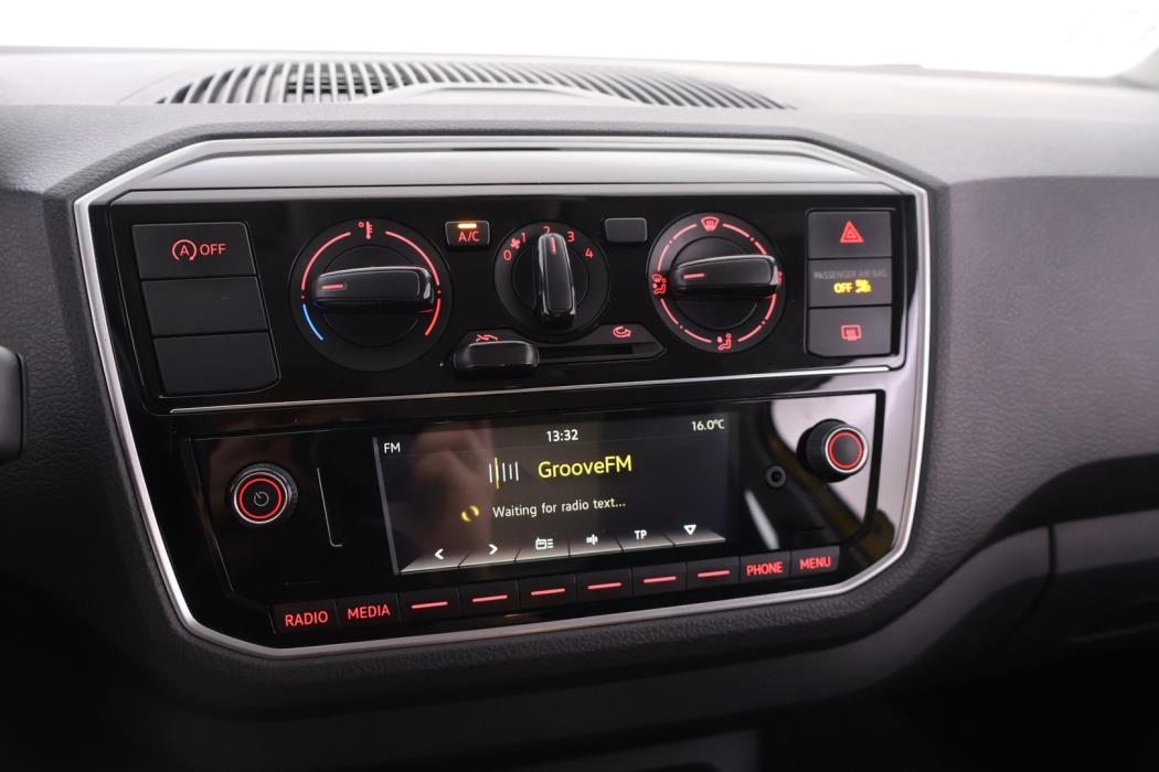 VOLKSWAGEN up! 2018