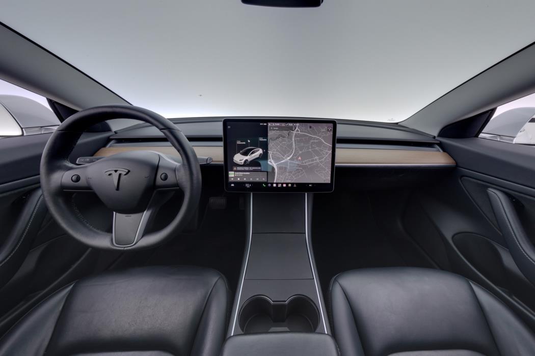 TESLA Model 3 2019