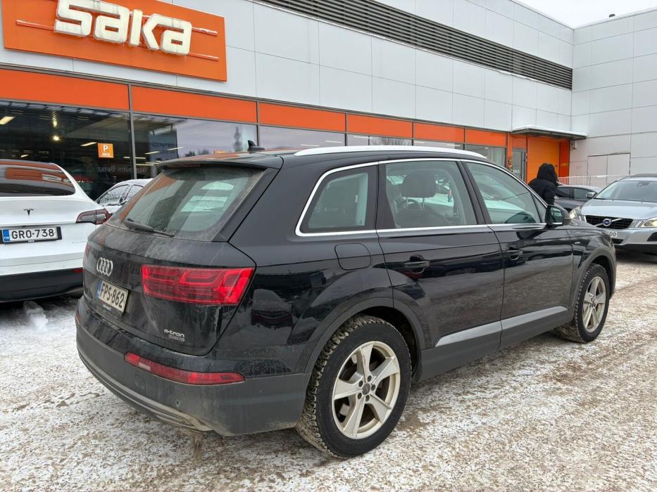 AUDI Q7 2016