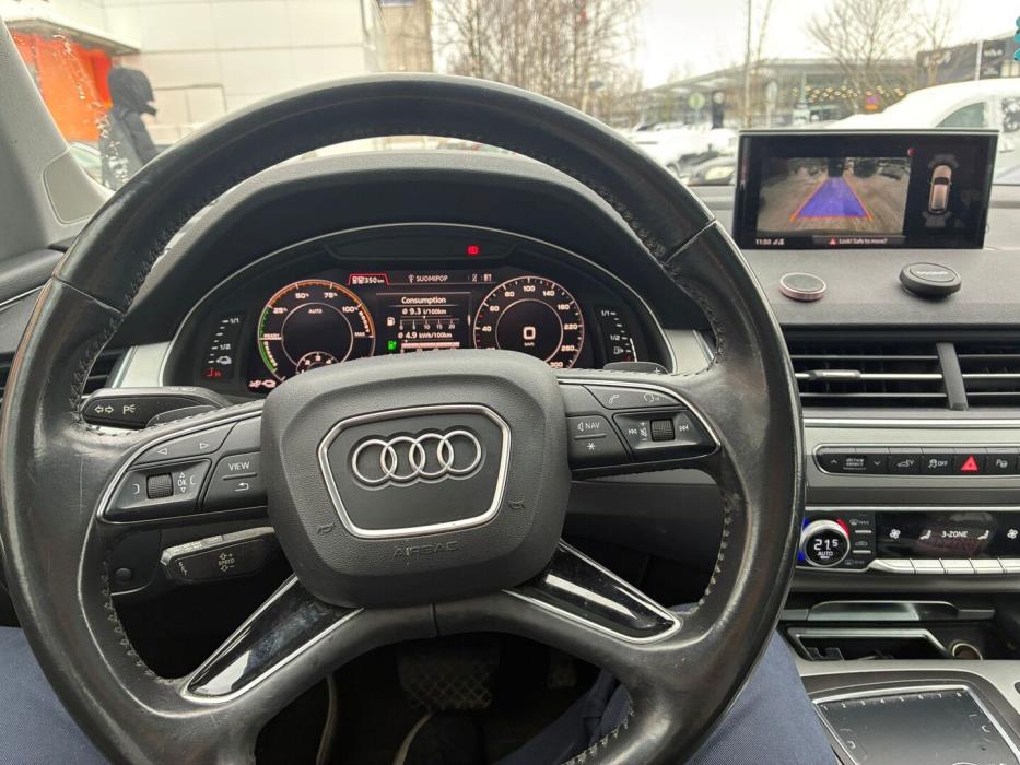 AUDI Q7 2016